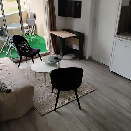 Chez Emy & Tom 꺄부흐