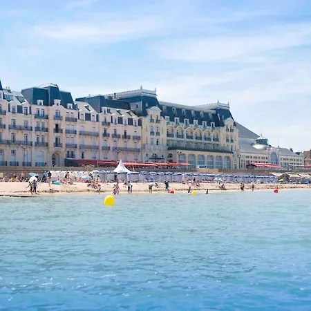 شقة Chez Emy & Tom *